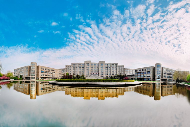 1715309553757537.jpg 大連工業(yè)大學(xué)綜合樓